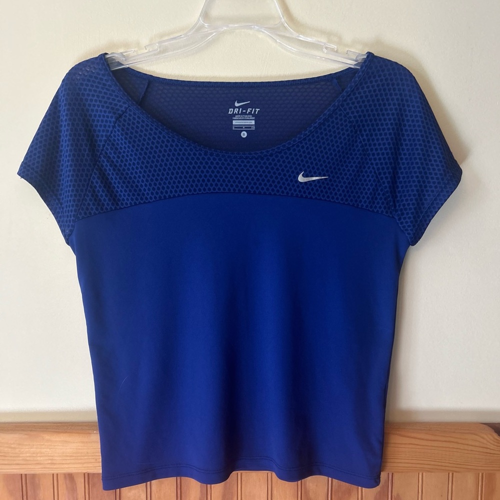 Nike Women’s Blue Dri-Fit Short Sleeve T-Shirt